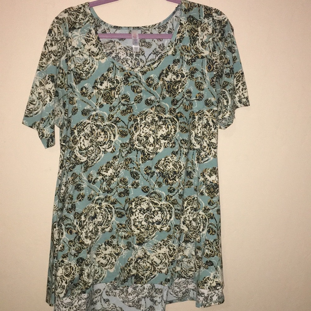 Lula roe Irma blouse